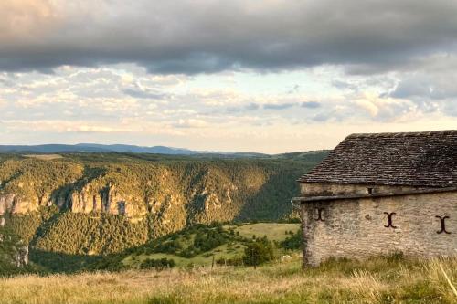 Cévennes et Causse Mejean gîte à louer Hures-la-Parade