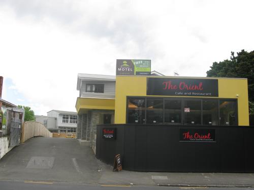Greenlane Motel - image 2