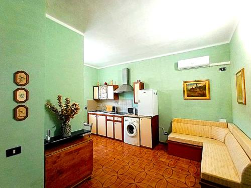 Rombolino Guest House -Free Parking - Vicino al PalaLivorno "Modigliani Forum"