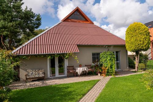 Ieeja, Grape House Kintai in Kintai