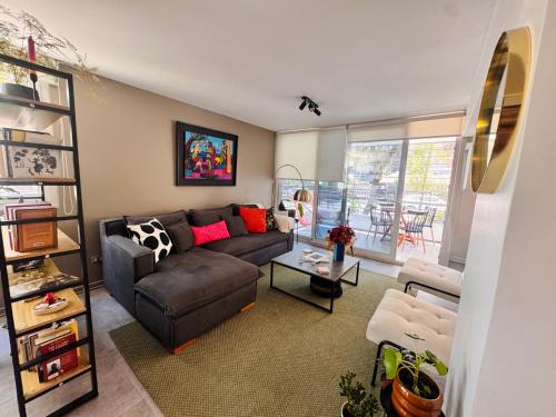 Premium apartment in front of Parque Arauco and highway