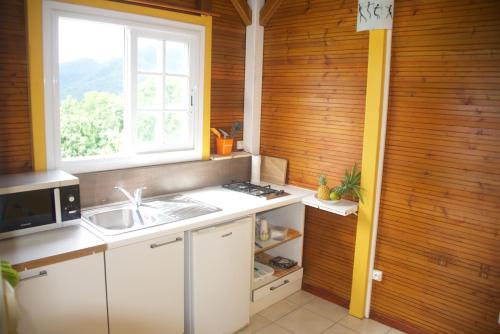 Kitchen, Gites Chez Marie Christine in Trois-Rivieres