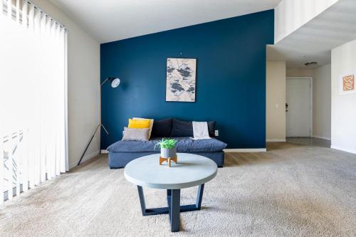Landing Incredible 2BD Yoga Studio Gym - Bayshore Gardens, FL