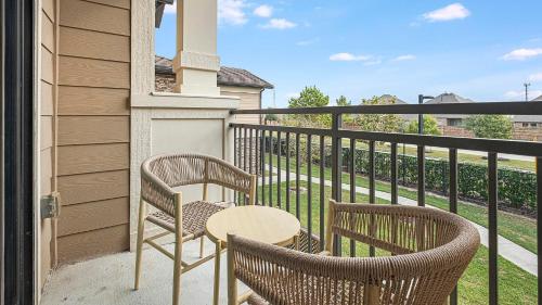 Facilities, Landing Spectacular 1BD Clubhouse Gym in Klein