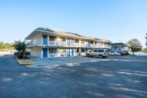 Motel 6-Bessemer, AL - Birmingham