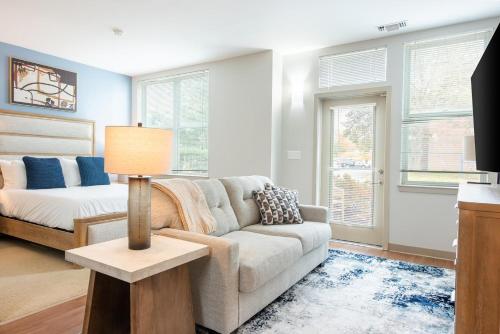 Létesítmények, Landing Spectacular Studio in Stratford (Connecticut)