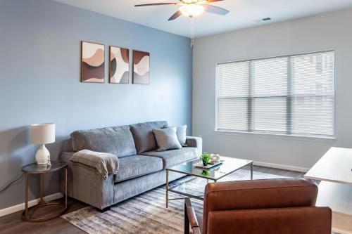 . Landing Spectacular 2BD Game Room Pool