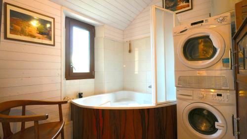 Ванна кімната, Maison Cozy Deco P0P' proche Paris in Вільжуст
