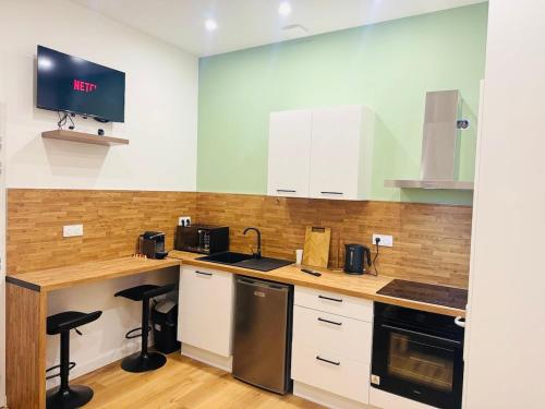 Studio tout équipé - Idéal pro et loisirs (Studio tout equipe - Ideal pro et loisirs) in 歐什