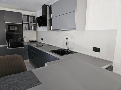 Casa Vacanza Lo Nânò (Casa Vacanza Lo Nano) in Fenis
