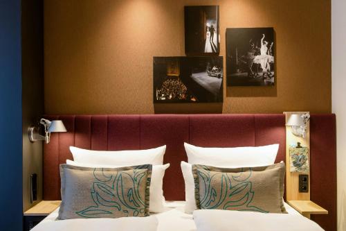 1 queen bed