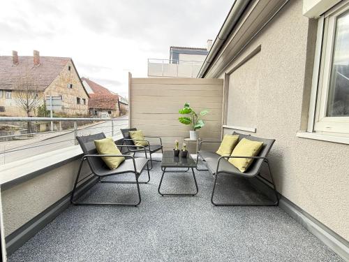 Scharnhäusle 2 - Großzügige Wohlfühl-Wohnung mit Badewanne& Balkon (Scharnhausle 2 - Großzugige Wohlfuhl-Wohnung mit Badewanne& Balkon) in Ostfildern