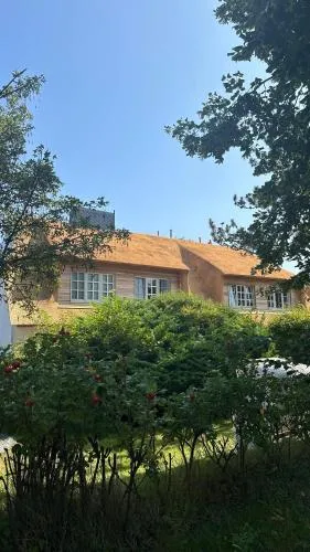 NEU in Keitum - Hochwertige Ferienwohnung unter Reet mit Strandkorb in Keitum, Deutschland