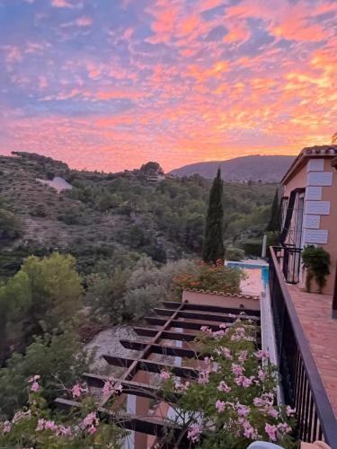 Casa Capelletes - Mediterranean Mountain Villa in Bolulla