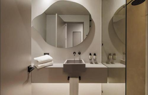 Penthouse con jacuzzi, amplio 5 habitaciones, poblado Medellin