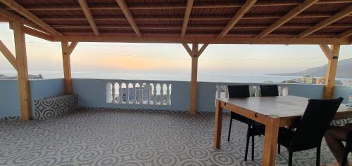 Skats, Residência Alto Saco - Double Room with Shared Bathroom - Tarrafal de São Nicolau (Residencia Alto Saco - Double Room with Shared Bathroom - Tarrafal de Sao Nicolau) in Vila Da Ribeira Brava
