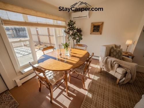 Hot Tub Big Views Private Lot RV Parking Casper in 卡斯帕