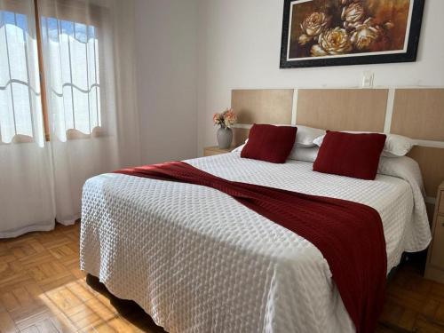 Apartamento Atalaia - 4 quartos - Lareira - Varanda com vista - 1km do centro - image 13