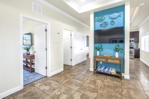 New Listing! 6732 Sarasea Cir in Siesta Key, USA