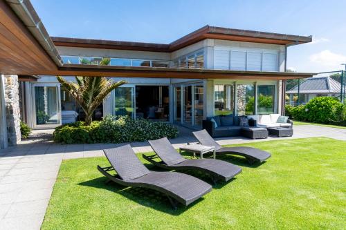 St Georges Guest House in Okato