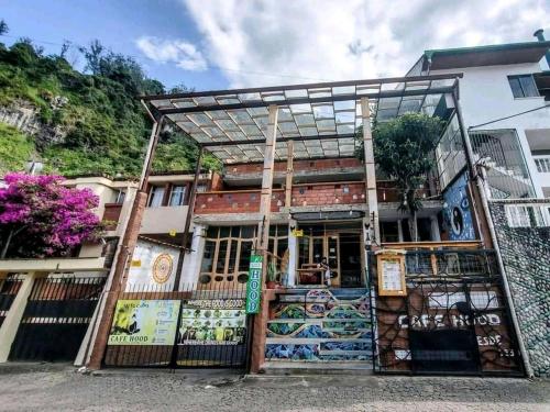 Café Hood