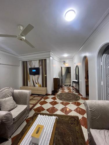 Dahabiya Apartment – khách sạn tại El-Karnak