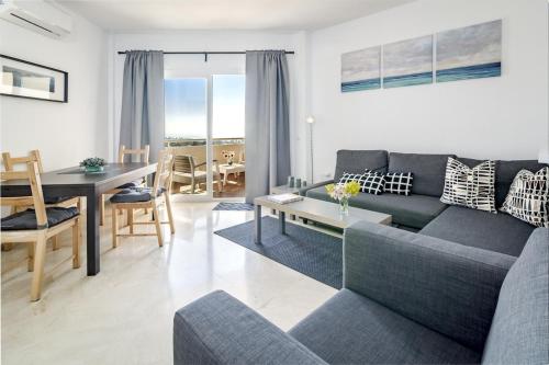設施, LL- 1 bedroom apt close to Laguna Village Estepona in 埃斯德波那