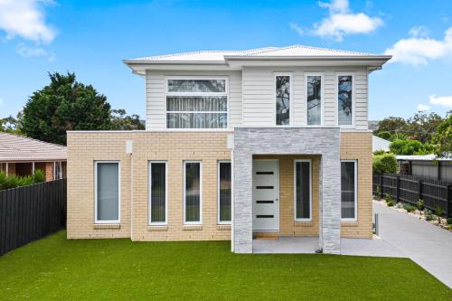 Brand New Luxury Holiday Home – khách sạn tại Rosebud