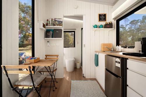 Womburra Vineyard Tiny Stay by Tiny Away in Mūnambela