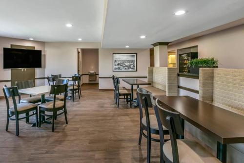 Sleep Inn Allentown-Fogelsville - image 13