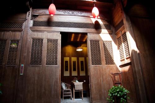 WuYuan QiYe YanXiang Guesthouse