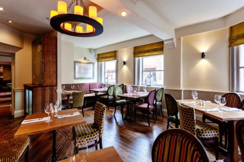 Best Western Lichfield City Centre The George Hotel - 레스토랑