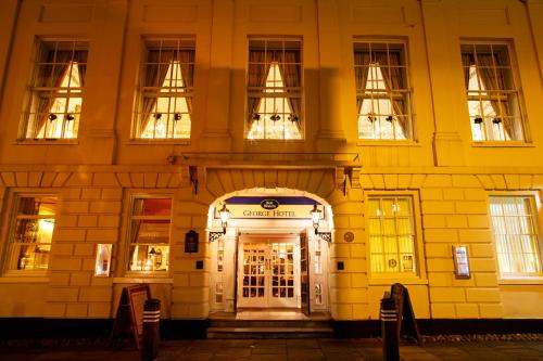 Best Western Lichfield City Centre The George Hotel - 출입구
