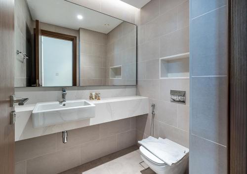 Canal Front Residence 5 Al Wasl - 2 Bedroom with Maids room - Allsopp & Allsopp 02 - image 8