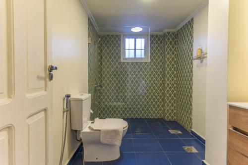 Lester 4-Bedroom Apartment in Mar Mikhael - image 14