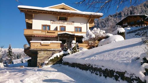 Gästehaus Rahm - Familie Wechselberger – khách sạn tại Gerlosbergeben