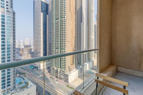 Allsopp & Allsopp - Elegant 2-Bedroom Apartment in Marina Heights 1 Dubai Marina - image 5