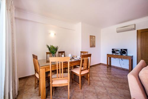 Jardim da Meia Praia Resort - image 4