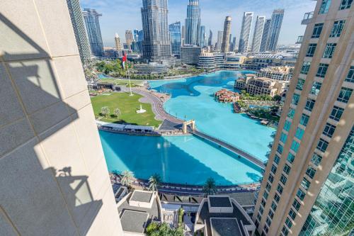 Allsopp & Allsopp - Burj Khalifa View 2-Bedroom Apartment in The Residence 5 Downtown - image 14