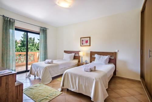 Two-Bedroom Apartment image 5