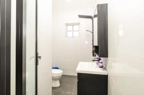 Seputeh 2Sty House-10min to MidValley KLGateway - image 13