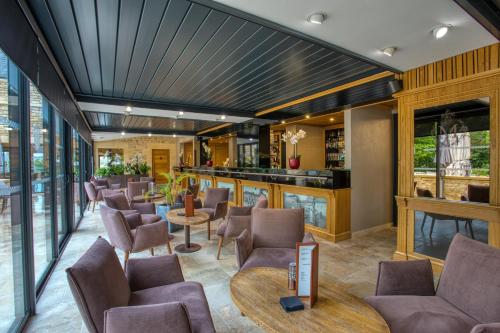 Domaine de Monrecour - Hôtel & Restaurant - Proche de Sarlat 5