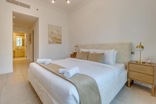 Allsopp & Allsopp - 1-Bedroom Apartment in Al Sarrood Palm Jumeirah - image 3