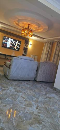 Nest25airbnb in Embu