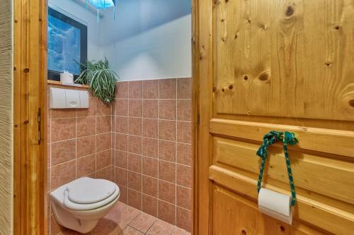 Petite Jardin: Residence Via des Traz B - image 34