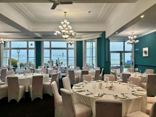 Restaurant, The Cumberland Hotel in Eastbourne