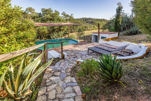Monte Labarito - Casa Petra - Country House in Montes da Estrada