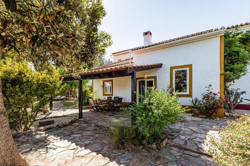 Monte Labarito - Casa Petra - Country House in Montes da Estrada