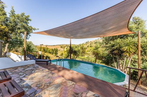 Monte Labarito - Casa Petra - Country House in Montes da Estrada