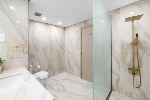 Rimal 5 JBR - 3 Bedroom with Maid's Room Apartment - Allsopp & Allsopp - image 14
